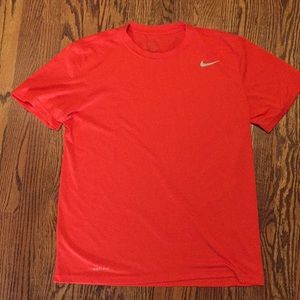 ORANGE NIKE TEE DRI FIT